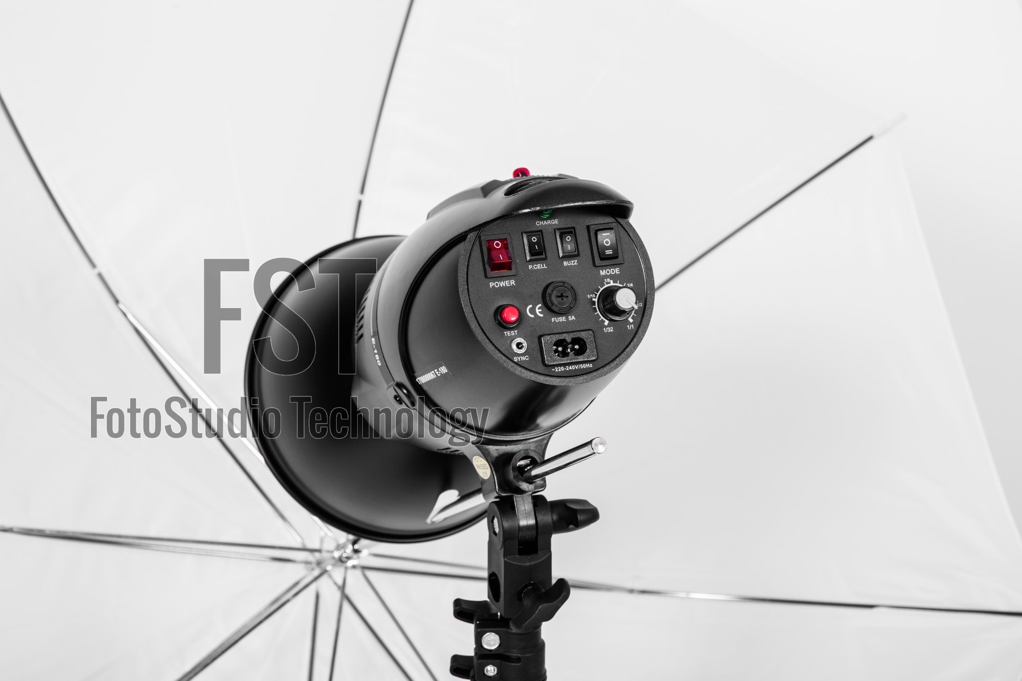 Комплект импульсного света FST E-180 Umbrella Kit + радиосинхронизатор FST VC-604DC в подарок!